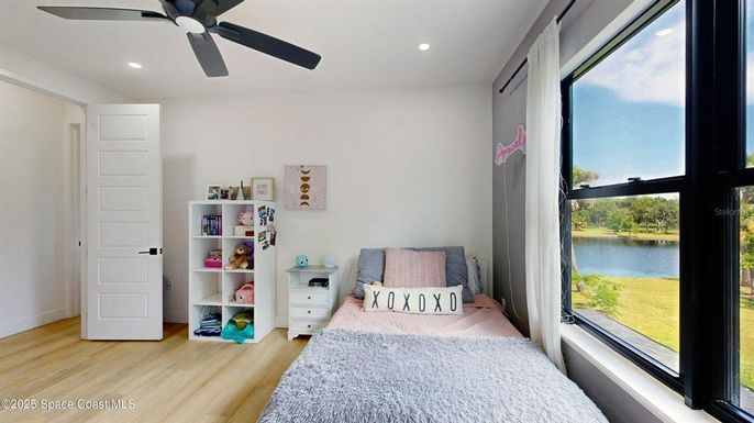 Interior, Recessed Lighting, Water, Wood Texture Flooring