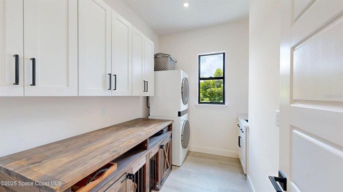 Interior, Recessed Lighting, Washer