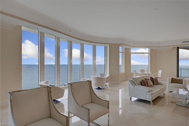 Interior, Living room, Water