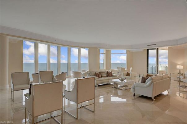 Interior, Living room, Water