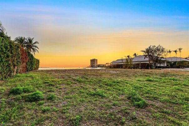 Backyard, Exterior, Water