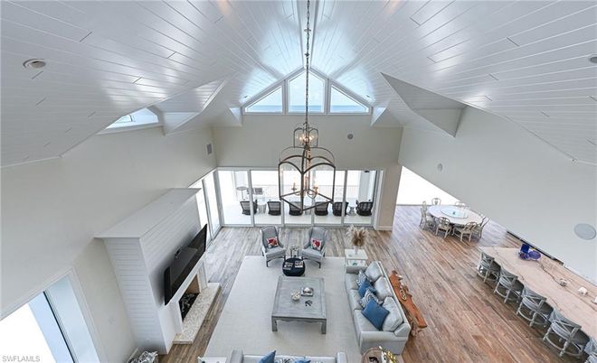 Chandelier, Interior, Living room, Pendant Lights, Wood Texture Flooring