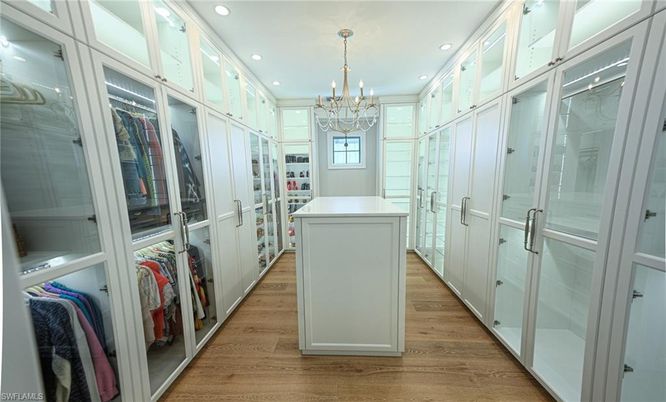 Chandelier, Interior, Recessed Lighting, Walk-in Closets, Wood Texture Flooring