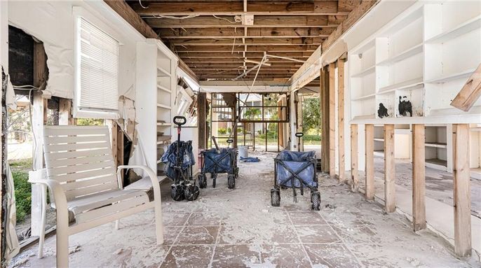 Interior, Wooden Beams