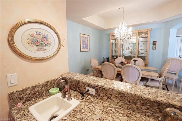 Chandelier, Dining room, Interior