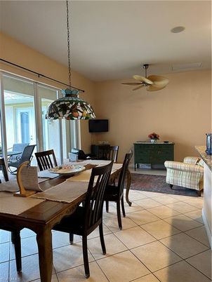 Dining room, Interior, Pendant Lights