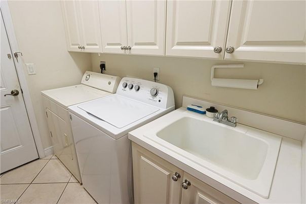Interior, Washer