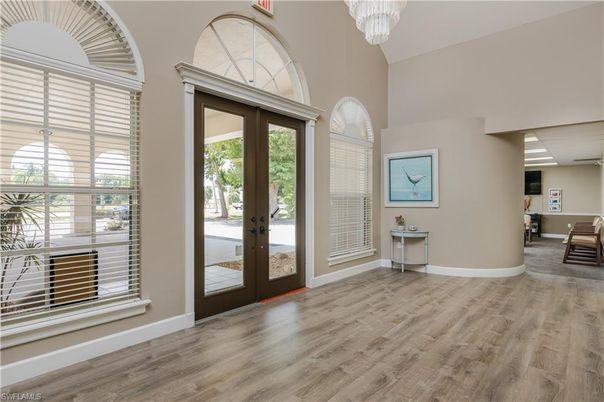 Chandelier, Interior, Wood Texture Flooring