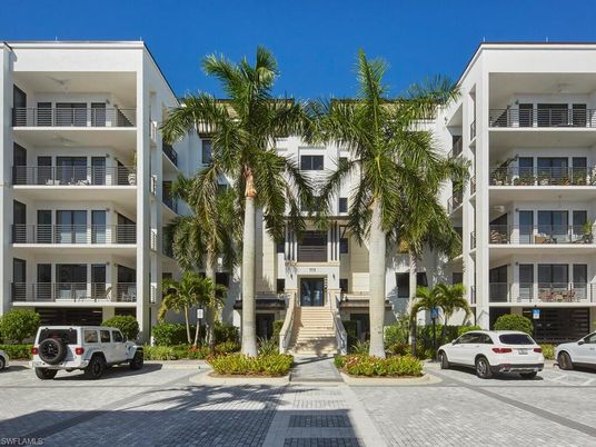Exterior, Facade, Condo Building
