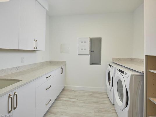 Interior, Washer, Wood Texture Flooring