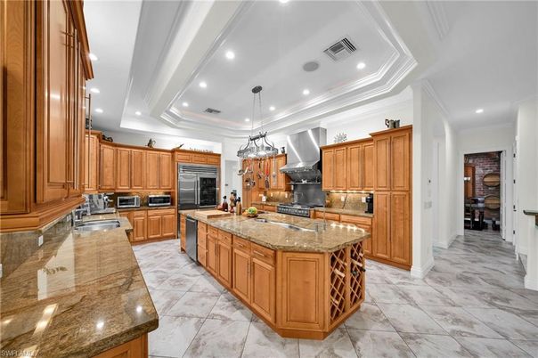 Interior, Kitchen, Pendant Lights, Recessed Lighting, Stainless Steel Appliances