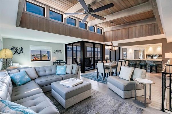 Dining room, Interior, Kitchen, Living room, Pendant Lights, Wooden Beams, Wooden Ceilings, Wood Texture Flooring