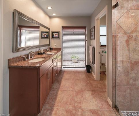Bathroom, Interior, Recessed Lighting