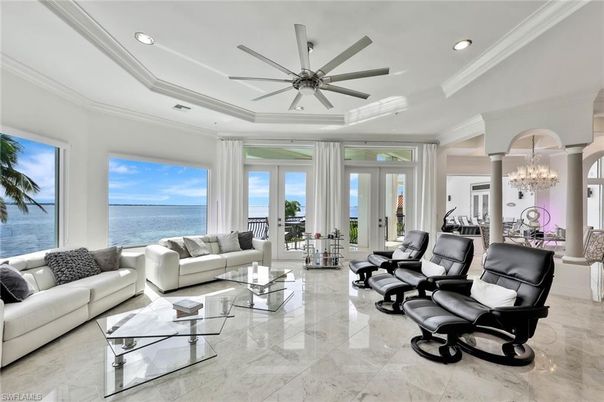 Chandelier, Dining room, Interior, Living room, Recessed Lighting, Water