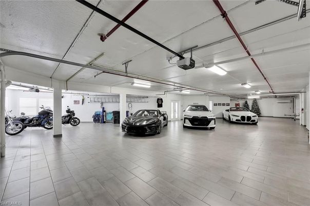 Garage, Interior, Wood Texture Flooring