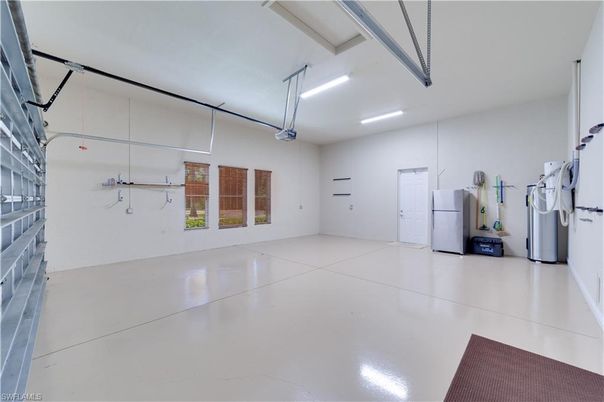 Garage, Interior