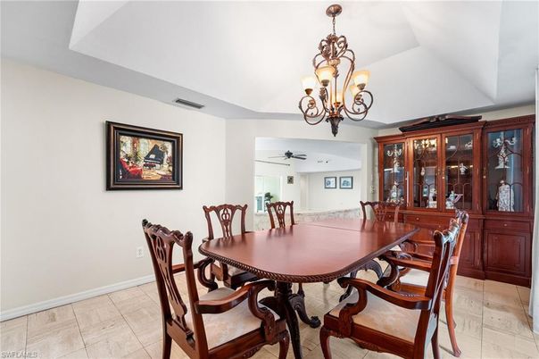 Chandelier, Dining room, Interior