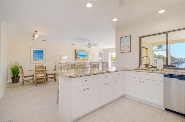Dining room, Interior, Kitchen, Recessed Lighting, Wood Texture Flooring