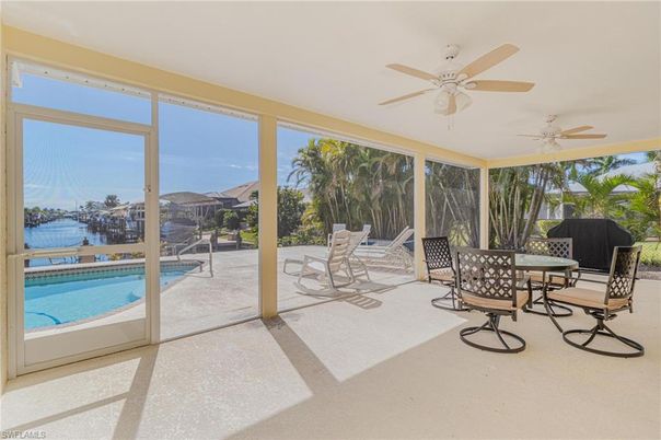 Dining room, Interior, Sun Room