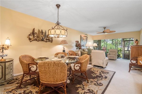Dining room, Interior, Living room, Pendant Lights