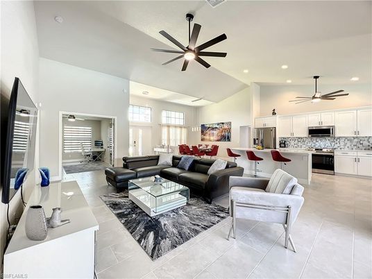 Interior, Kitchen, Living room, Recessed Lighting, Stainless Steel Appliances