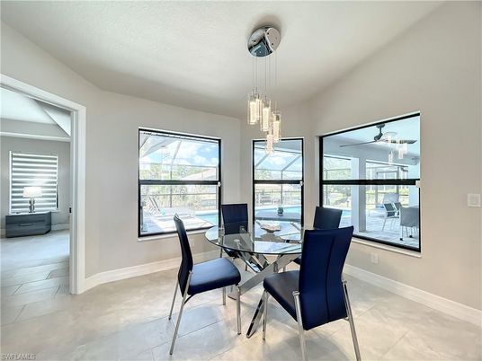 Dining room, Interior, Pendant Lights