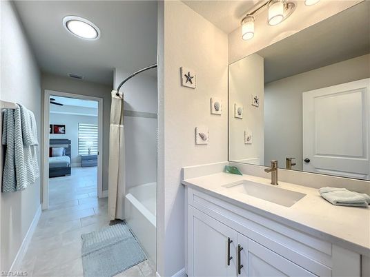 Bathroom, Interior, Recessed Lighting
