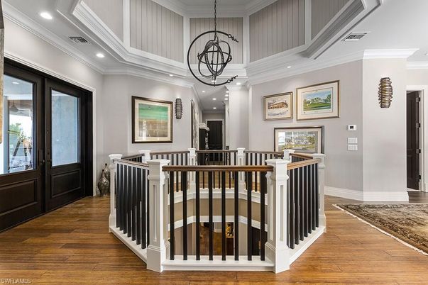 Interior, Pendant Lights, Recessed Lighting, Wood Texture Flooring