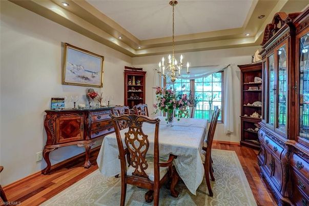 Chandelier, Dining room, Interior, Recessed Lighting, Wood Texture Flooring