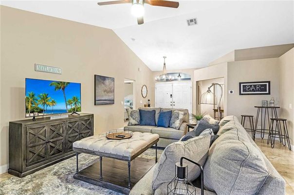 Interior, Living room, Pendant Lights