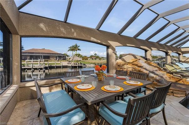 Dining room, Glass Ceilings, Interior, Sun Room, Water