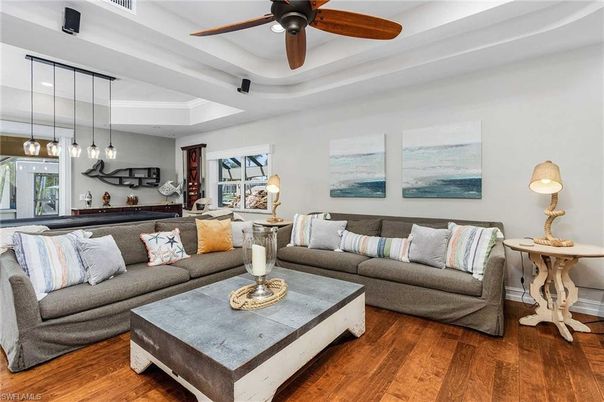 Interior, Living room, Pendant Lights, Wood Texture Flooring