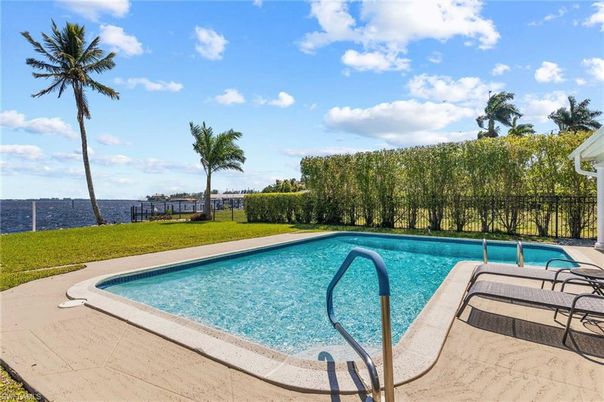 Exterior, Pool, Water