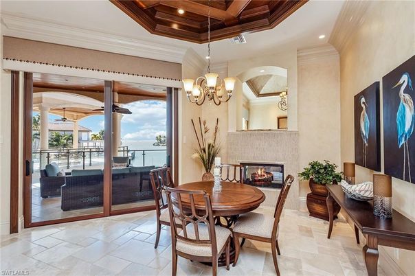 Chandelier, Dining room, Fireplace, Interior, Recessed Lighting, Wooden Ceilings