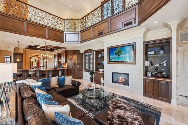 Fireplace, Interior, Living room, Pendant Lights, Recessed Lighting