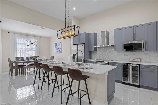 Dining room, Interior, Kitchen, Pendant Lights, Recessed Lighting, Stainless Steel Appliances