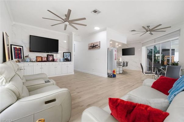 Dining room, Interior, Living room, Recessed Lighting, Wood Texture Flooring