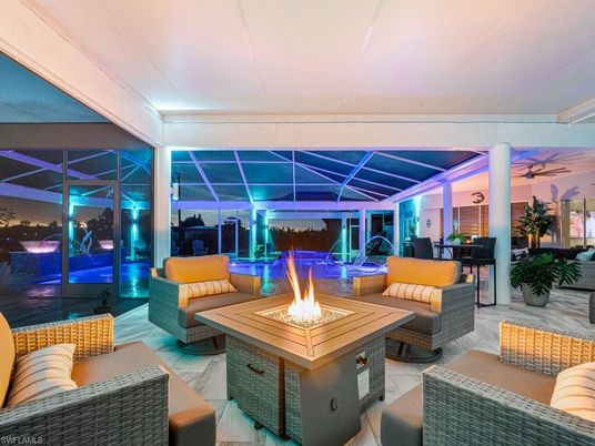 Interior, Living room, Pool, Sun Room