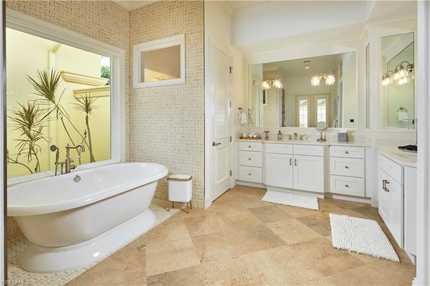 Bathroom, Dual Sink Vanities, Free Standing Baths, Interior, Recessed Lighting