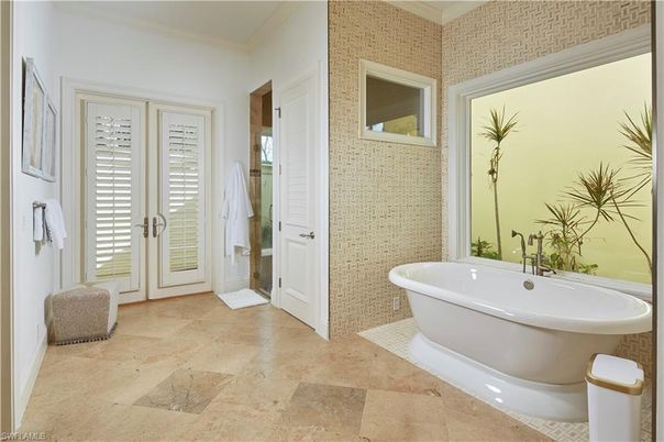 Bathroom, Free Standing Baths, Interior