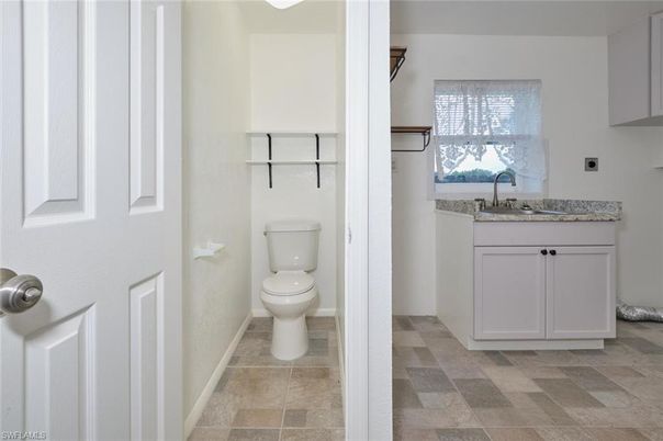 Bathroom, Interior