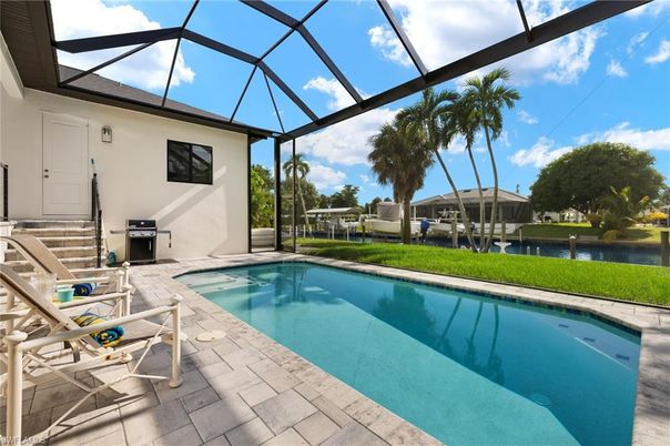 Glass Ceilings, Interior, Pool, Sun Room, Water