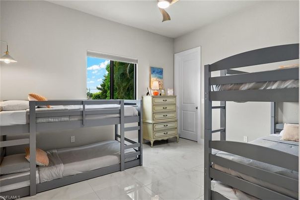 Bedroom, Interior, Pendant Lights