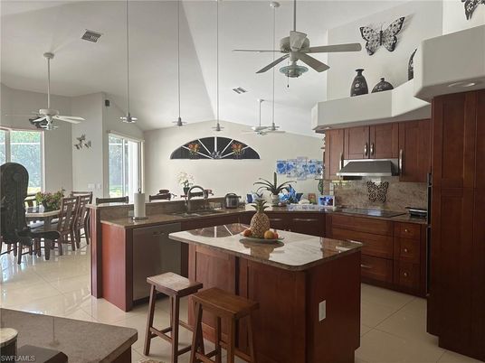 Dining room, Interior, Kitchen, Pendant Lights, Recessed Lighting