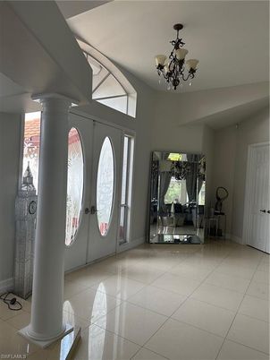 Chandelier, Interior