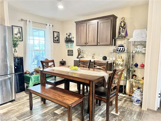 Dining room, Interior, Kitchen, Recessed Lighting, Wood Texture Flooring