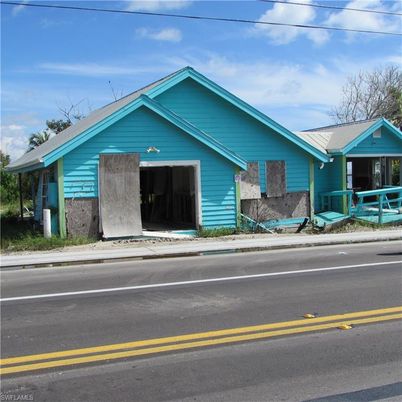 Exterior, Facade, American Craftsman