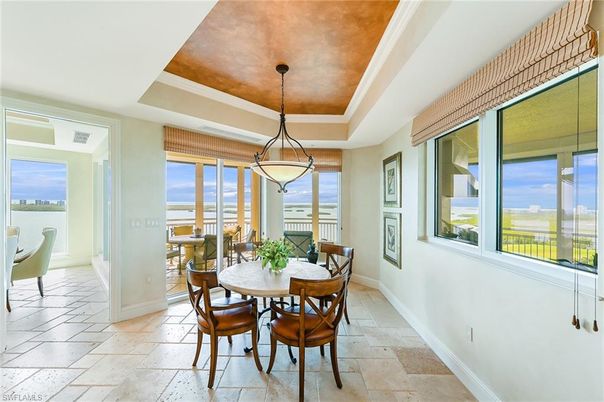 Dining room, Interior, Pendant Lights