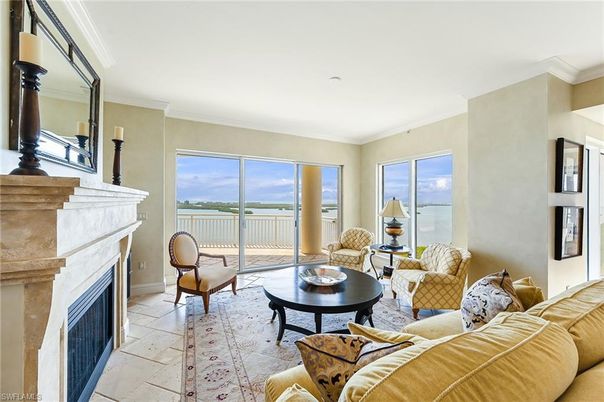 Fireplace, Interior, Living room