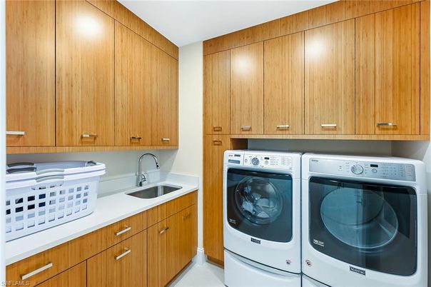 Interior, Washer